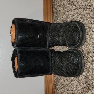 Black Sparkly Uggs size 6